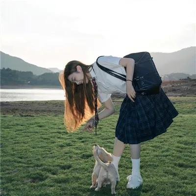 小孩好黑